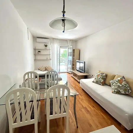 Apartment Summertime