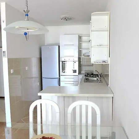 Summertime Apartment Split