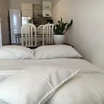 Summertime Beach Apt Apartment