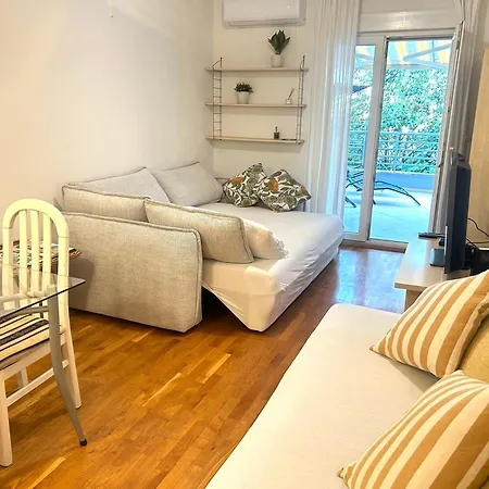 Summertime Apartment Split