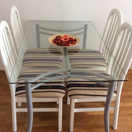 Summertime Lejlighed